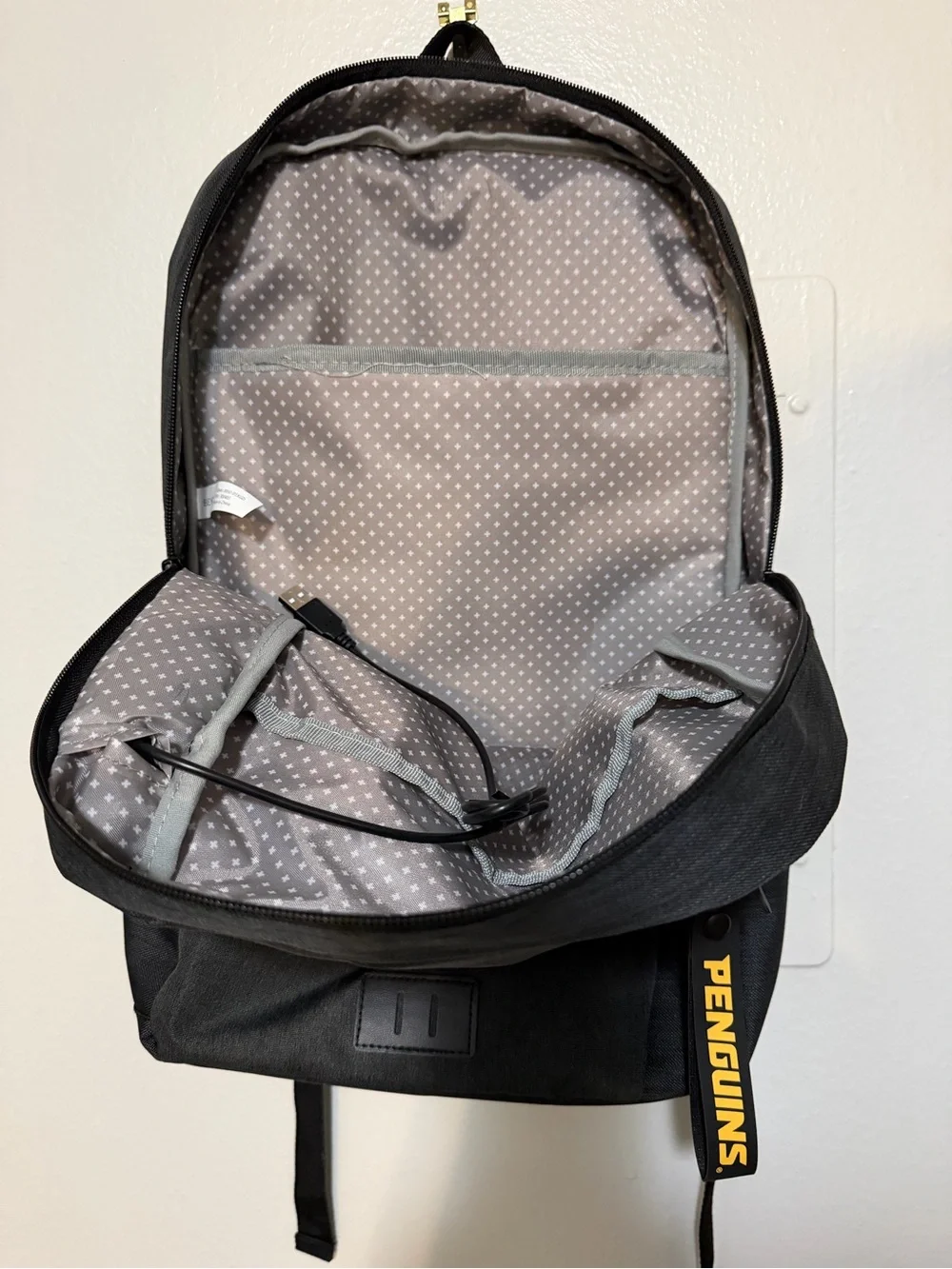 Pittsburgh Penguins Black Men's Backpack